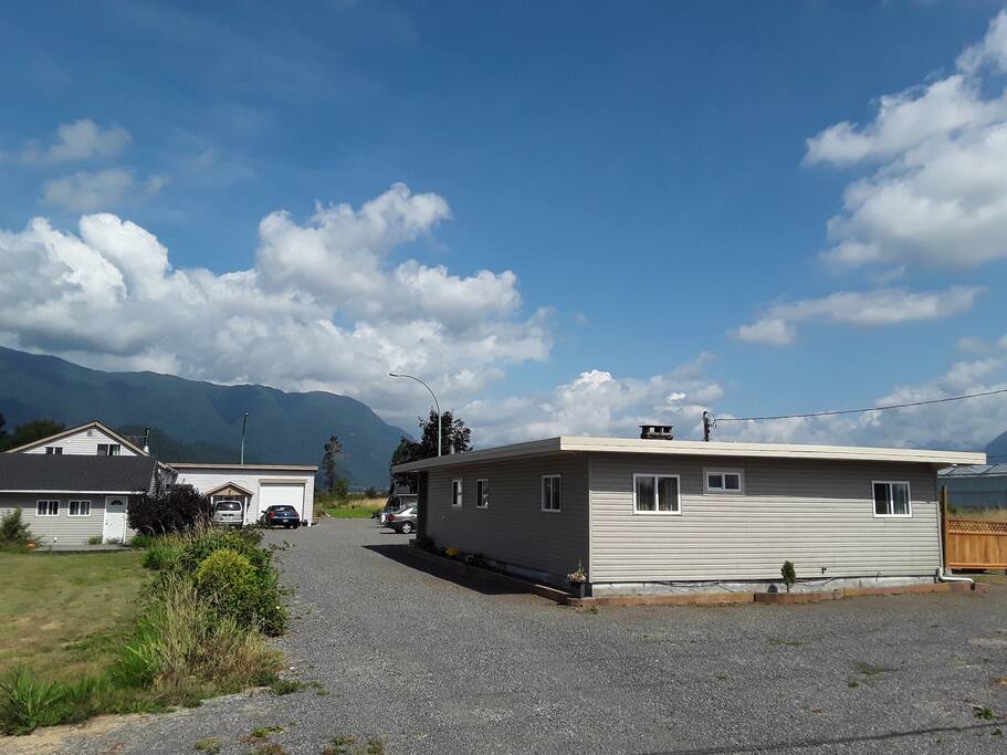 Mystic Meadows Farm House – The Main Property