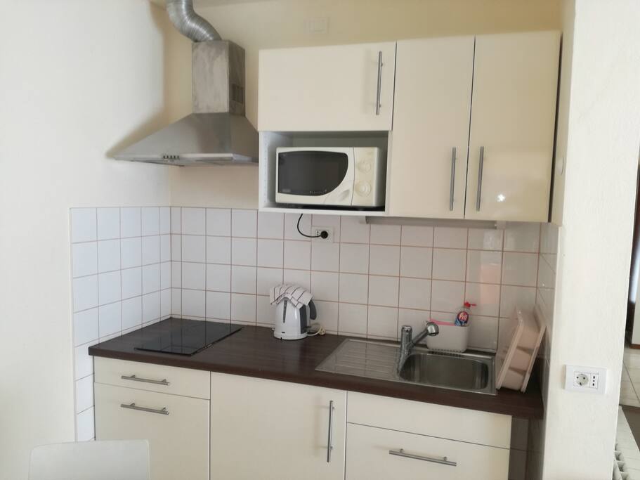 kitchen with appliances