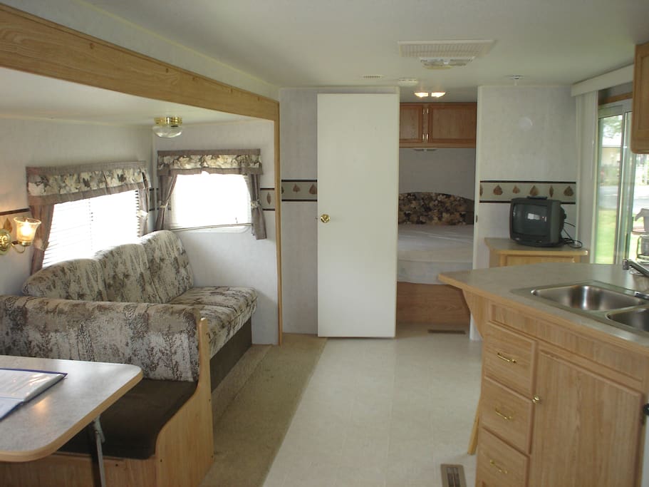 Living/ dining area