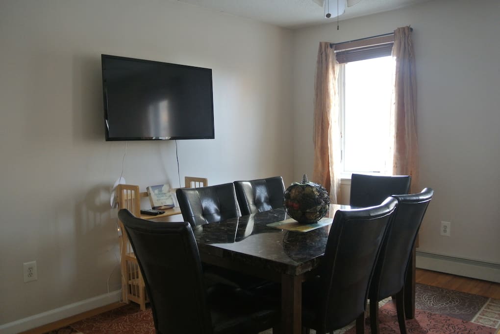 DINNING ROOM