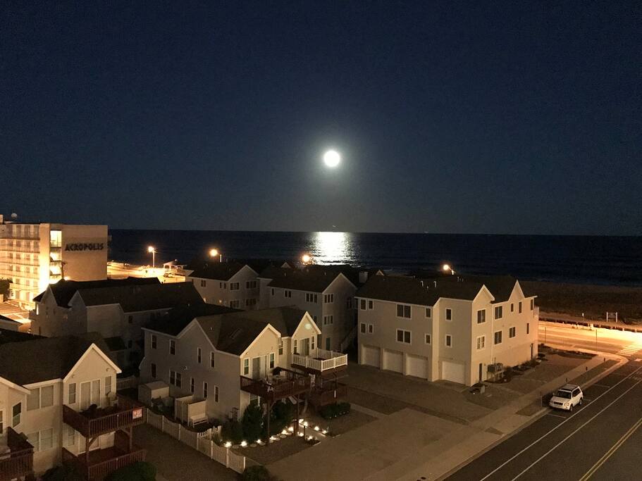 Full moon view from our balcony