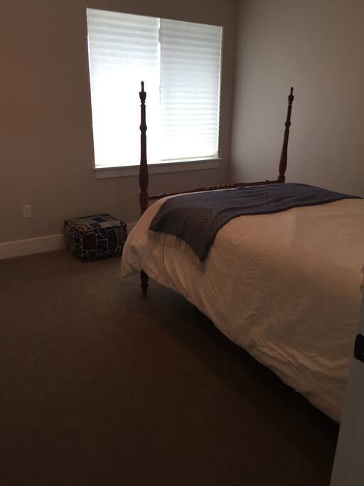 Bedroom 2: Entry view.