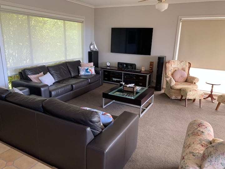 Dromana Weekend Away For Couples - Arthurs Seat
