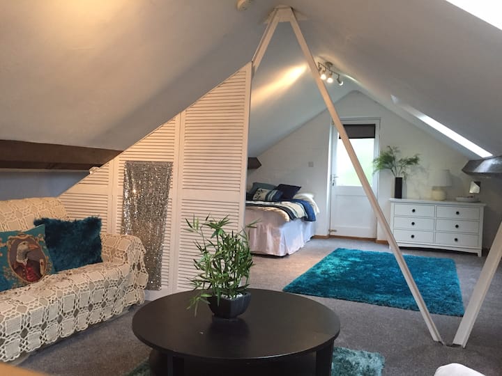 Private 3 Bed Cottage In Pretty Hitchin Village - Hertfordshire