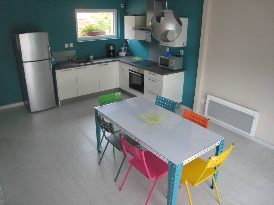 Cuisine équipé avec mobilier marque meccano