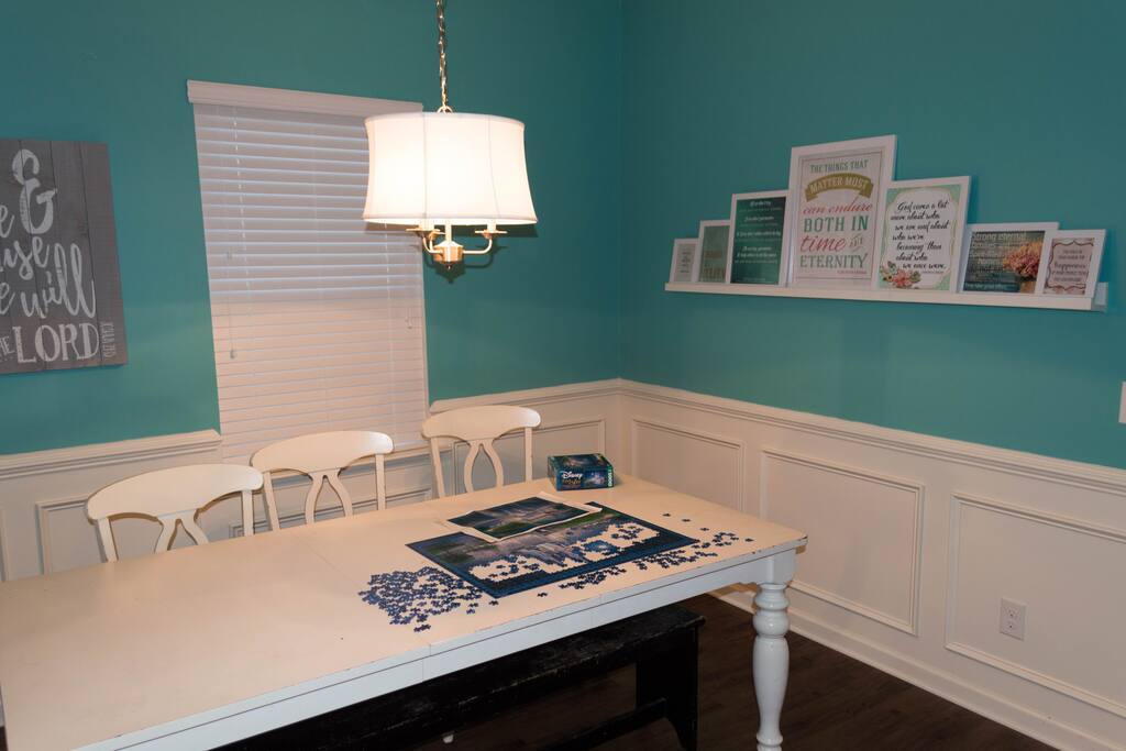Dining Room seats 8