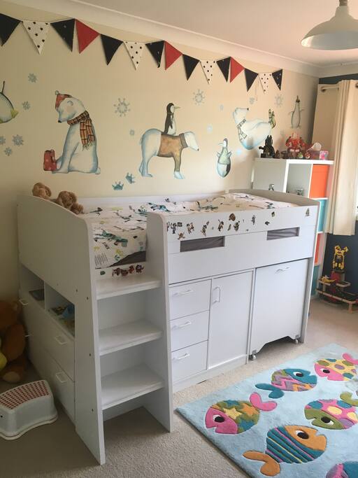 Kid’s bedroom 1