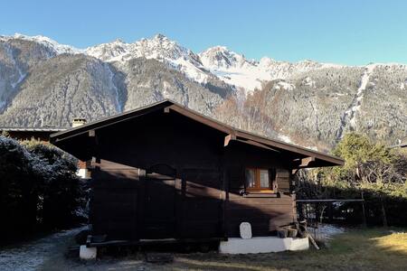 Chambre dans un mazot aux Praz