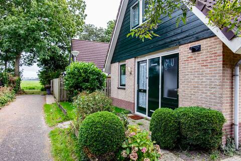 Bungalow 40 at Recreation Park De Wielen