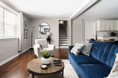 Smart Decatur In-Law Suite w/Tranquil Office Space