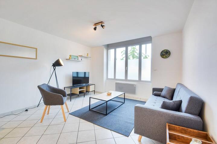 Les Cosy De Nancy managed Airbnb listing 2