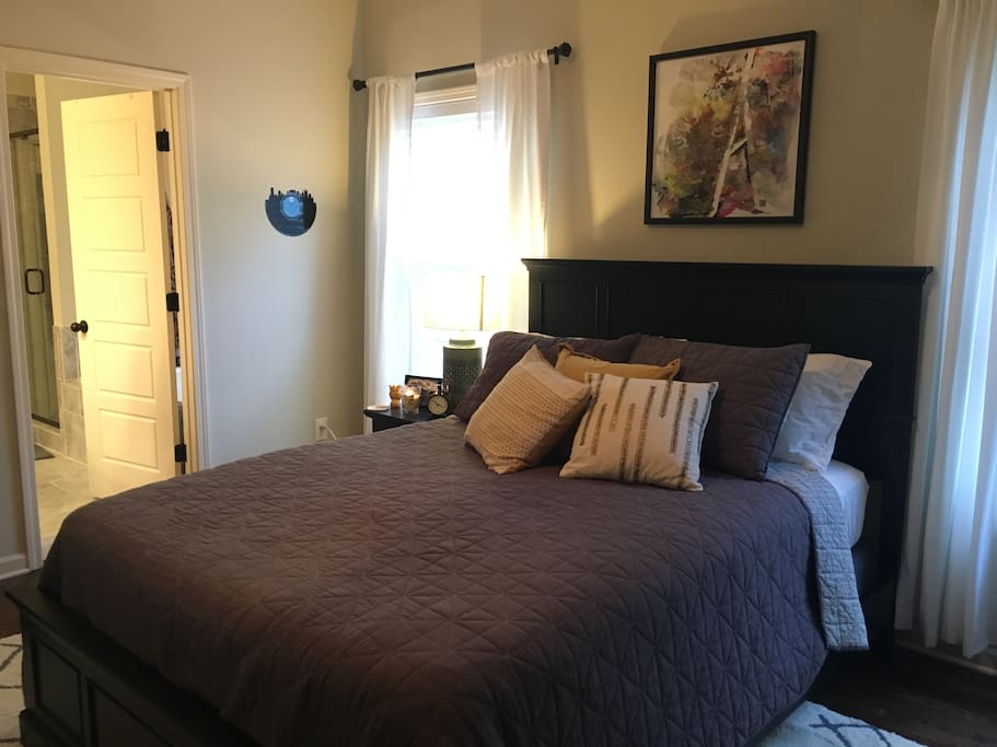 Queen size bed