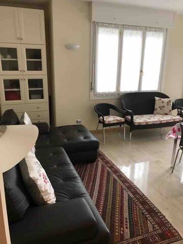 Lido Modern sea view apartment gallery image 5