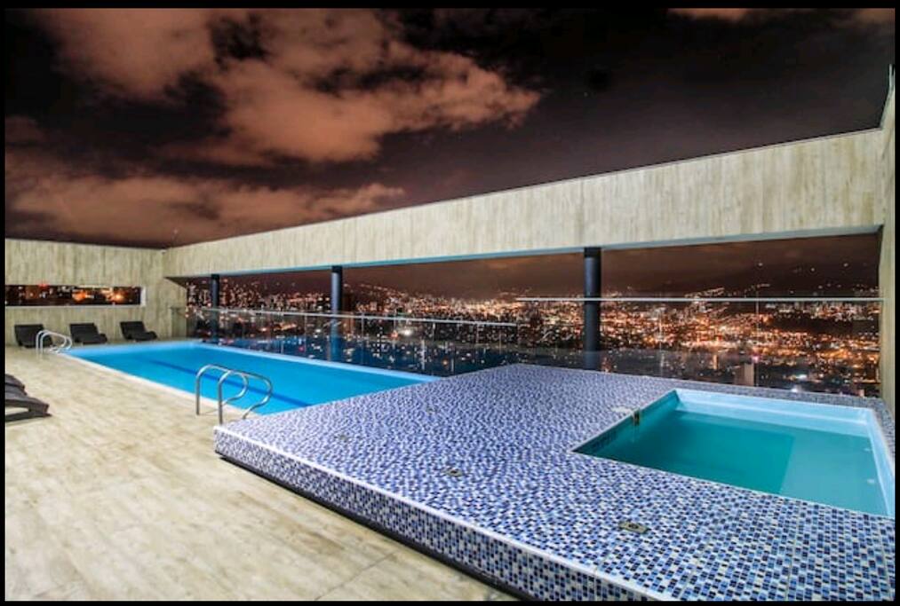 Rooftop Pool, Jacuzzi, Sauna and Gym