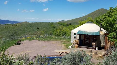 CARIBOU YURT- An Adventure Getaway