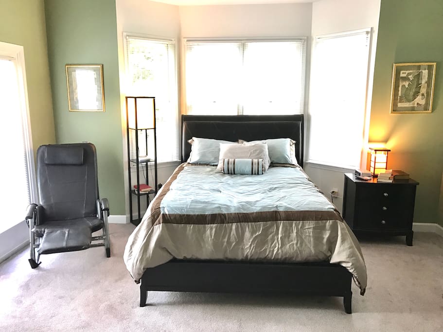 Master Bedroom Suite with a queen bed