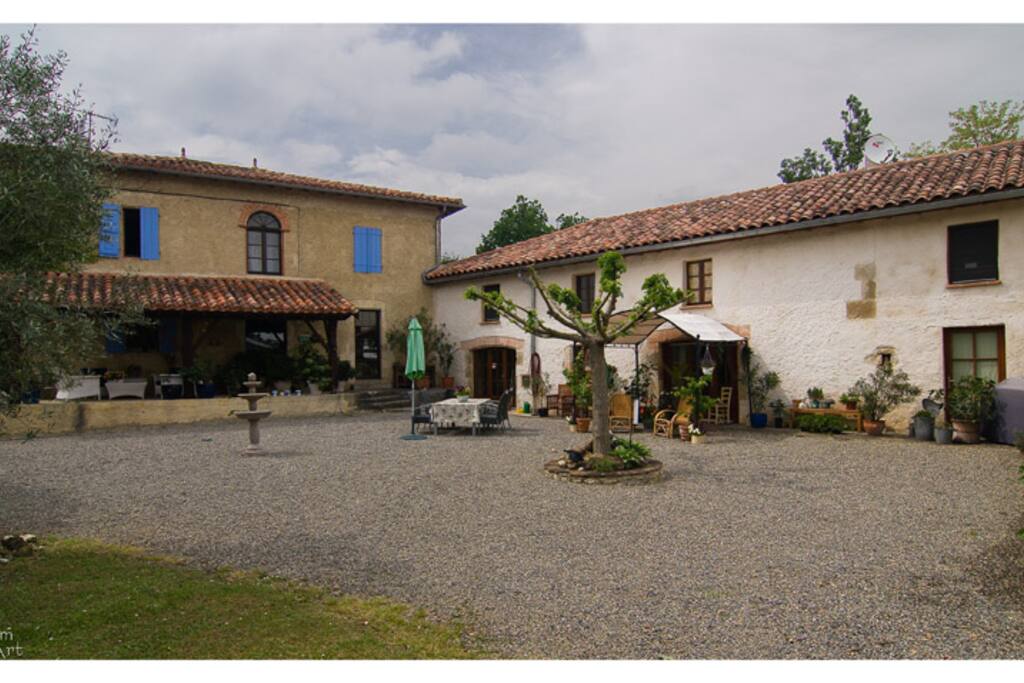 Mainhouse & loft for 12 persons