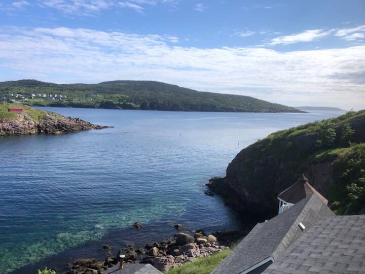 East Coast Oasis Houses for Rent in Petty HarbourMaddox Cove