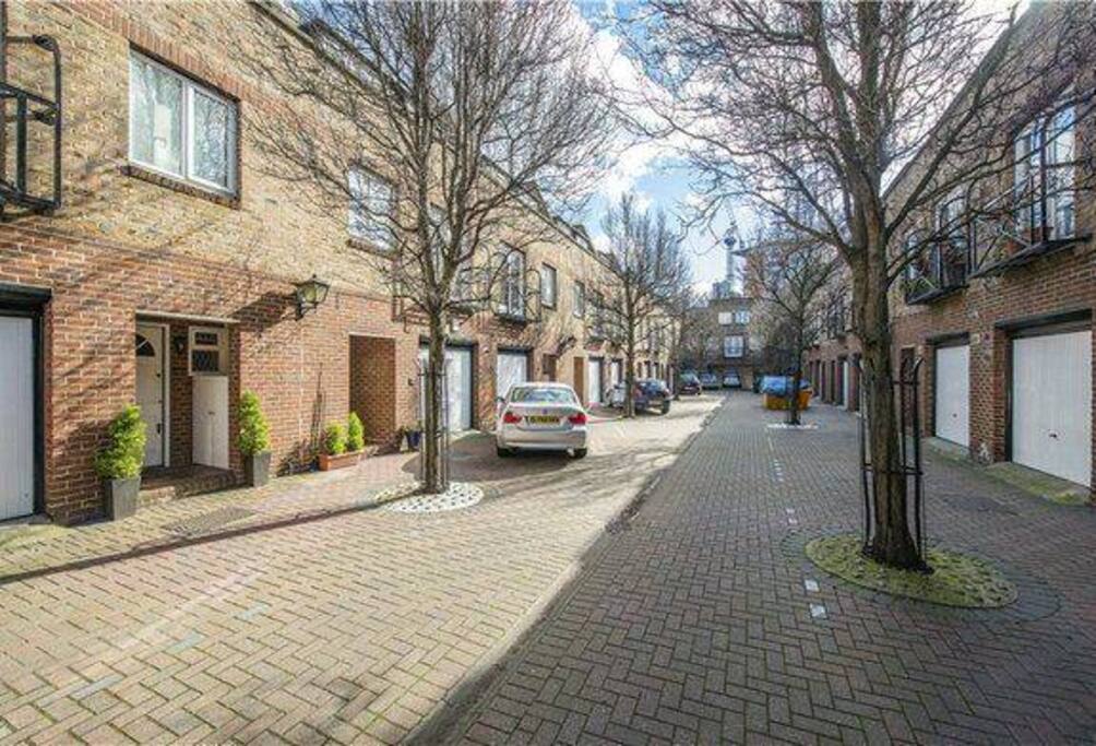 Private Mews