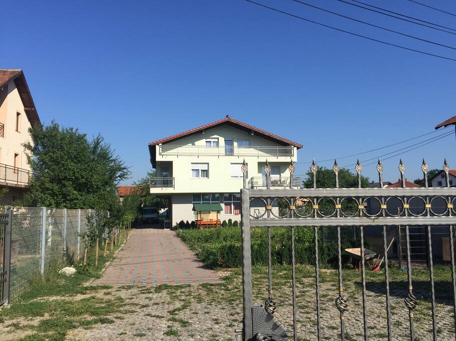 Elektro-Tor.