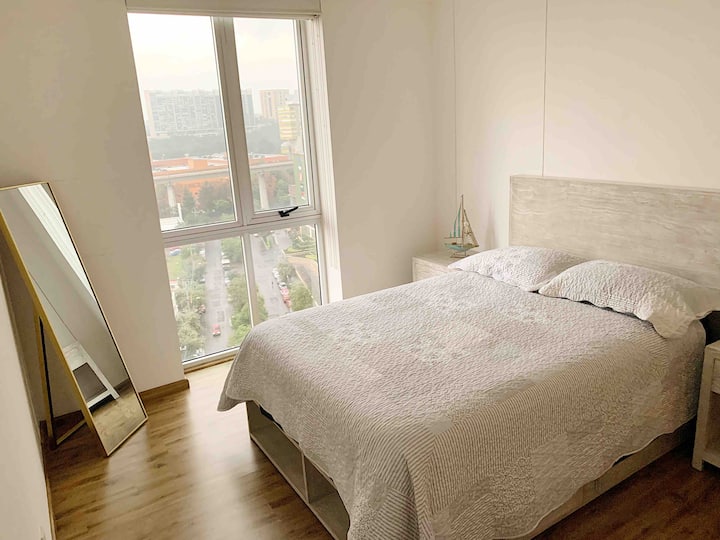 Chumba cha kulala cha Master/Chumba kikuu cha kulala