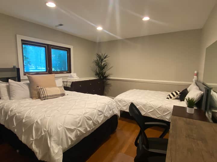 Downstairs 2 Beds