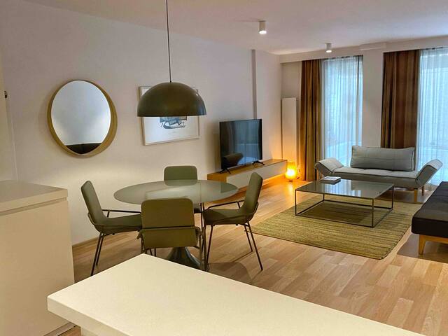 Modern 2BR Flat /Private Garden, 2 Baths, 70m2 gallery image 2