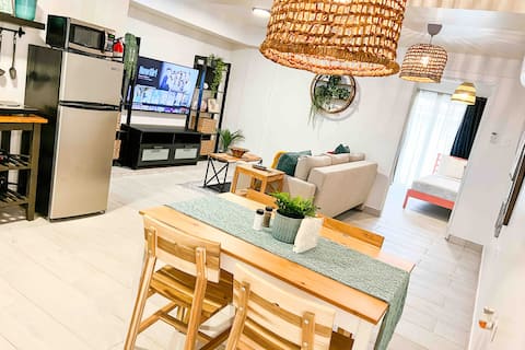 Popular Airbnb listing: 3.2 Near Beach • Generator • Pergola • 2 Parkings in Puerto Real