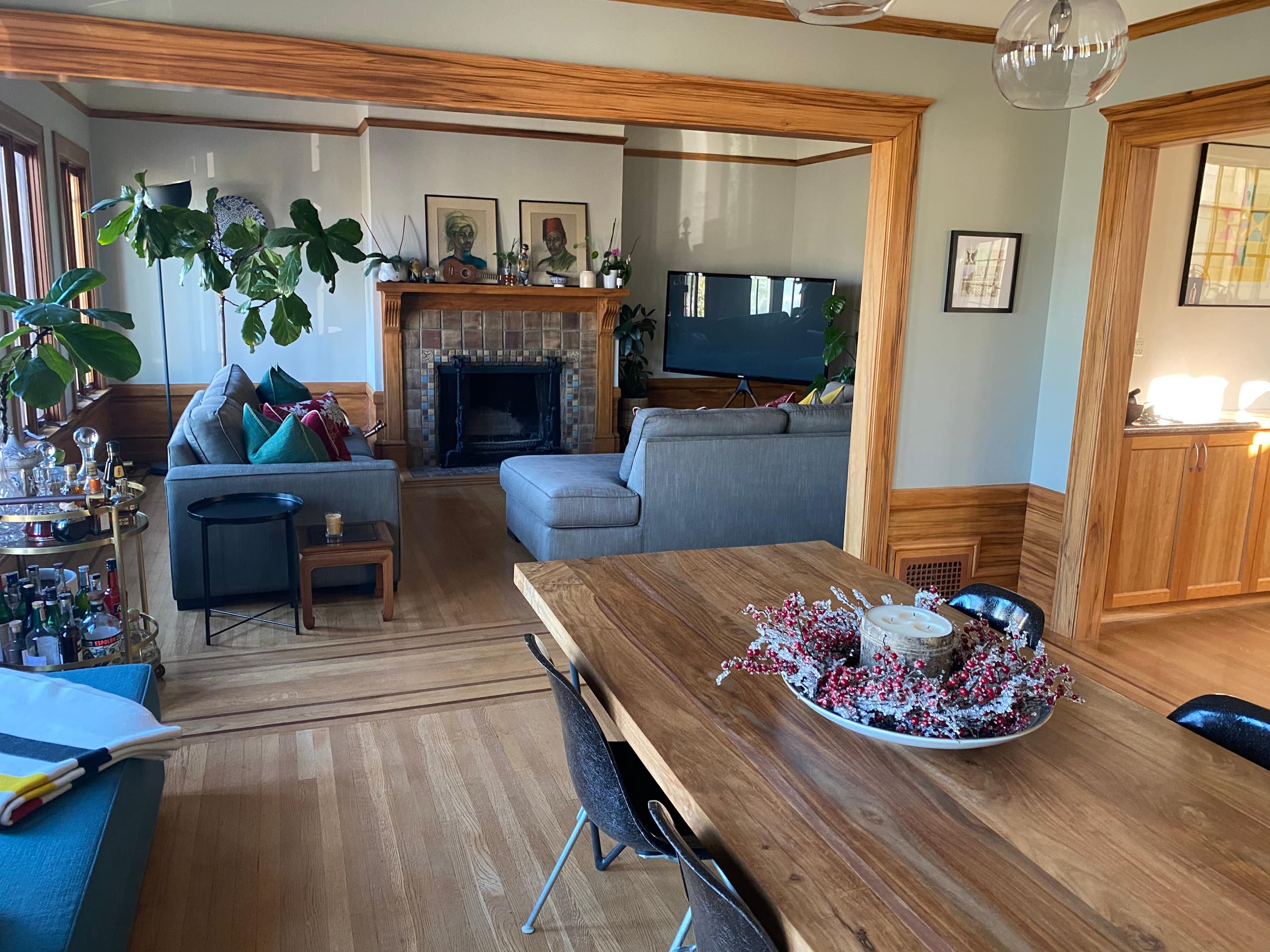 Home in San Francisco · ★4.5 · 2 bedrooms · 2 beds · 1.5 baths - Image 3