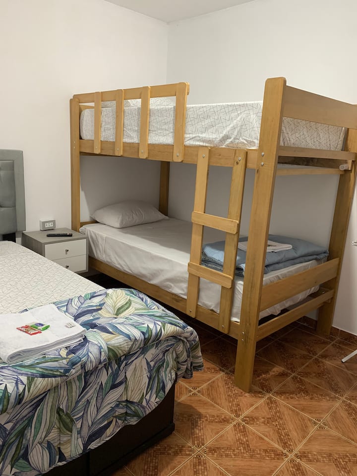 غرفة النوم 2