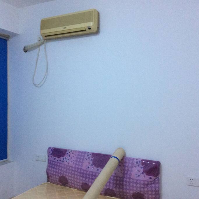 次卧