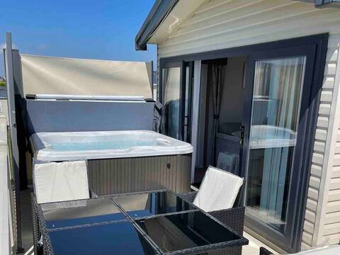 Sand le mere East Coast Holidays Platinum Lodge