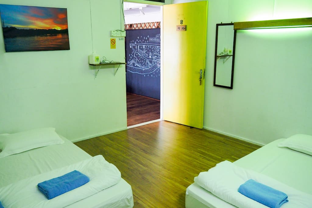 Family suitS for 4 person with bath room and aircon