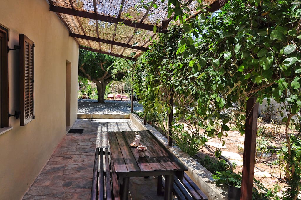 exterior sitting area