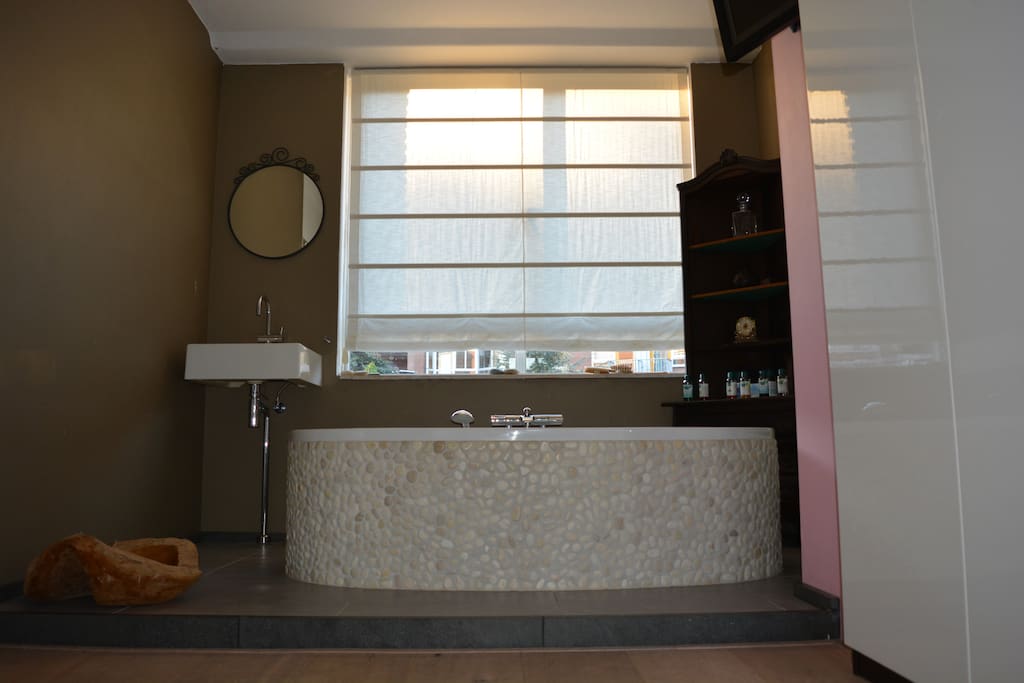 Private bath en suite