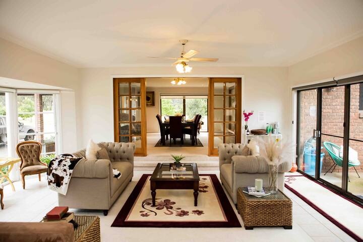 Perfect Country Escape ! Pet friendly gallery image 5