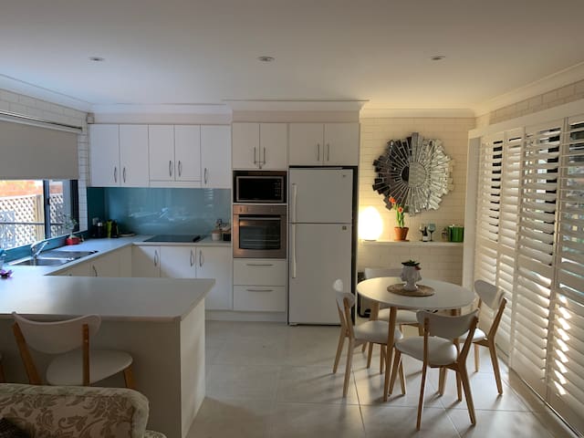 Airbnb Port Macquarie Vacation Rentals Places To Stay New