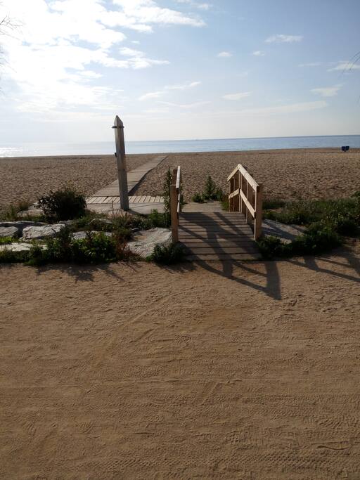 A 2 min walk from the apartment