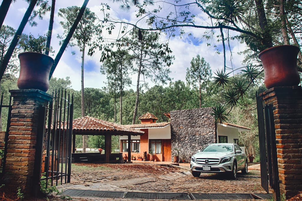 La cabaña cuenta con fácil acceso y privacidad.