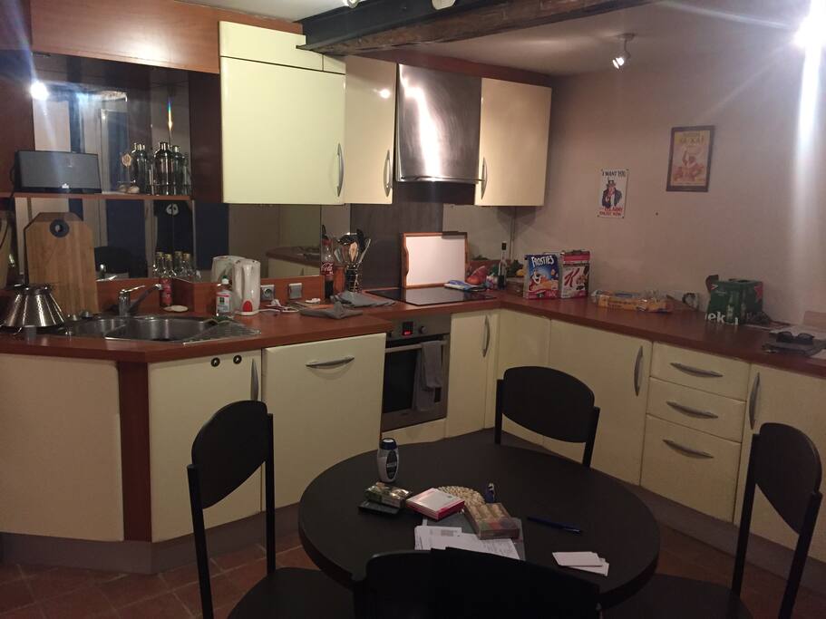 Cuisine accueillante et tout équipée
