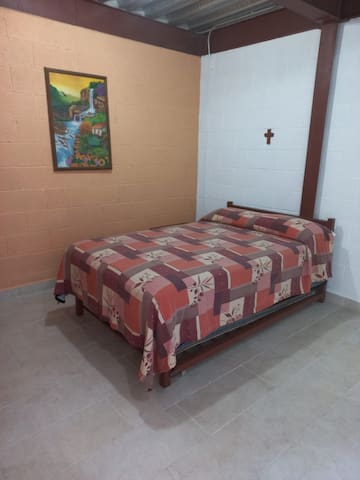 Hostal Dona Aurora managed Airbnb listing 1