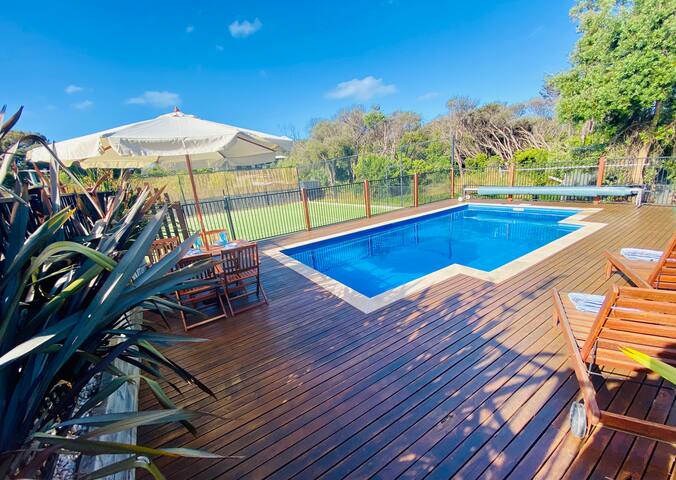 Rye Breakaway Oasis | Family Retreat & Entertainer gallery image 5