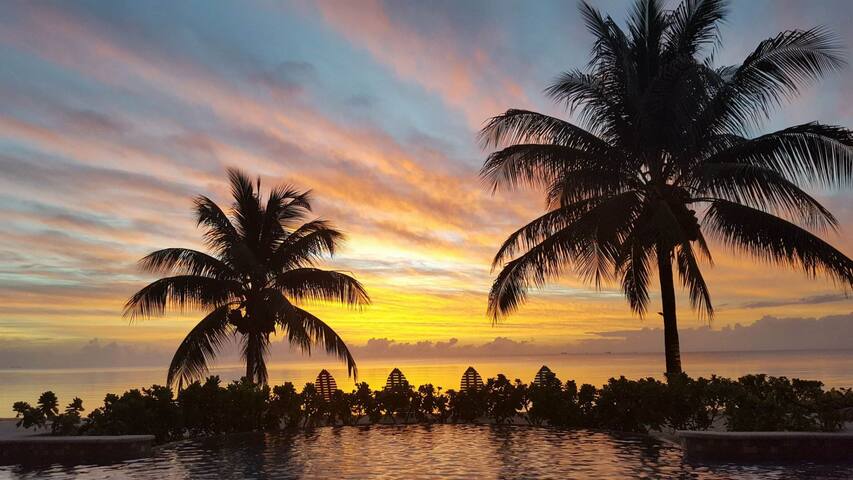 Luxury Beachfront 4 Bedroom Villa near Placencia gallery image 5