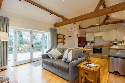 Palomino Cottage - Brook Farmhouse