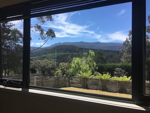 Entire Home - Maydena \ Mt Field \ Tyenna