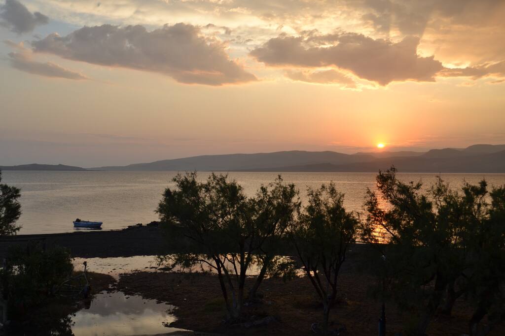 Κόλπος Καλλονής- Απογευματινή θέα