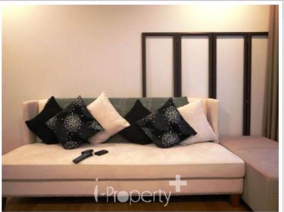 Sofa long and large enough for 1 -2extra guests.