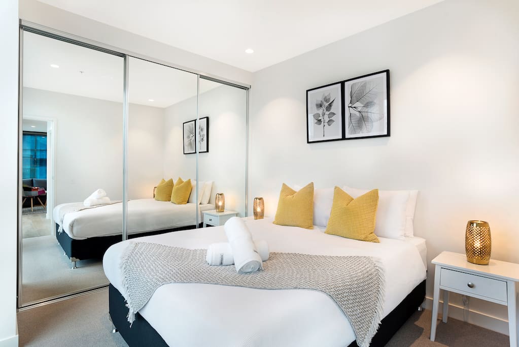 Bedroom - Queen-sized bed with Full Mirror Wardrobe