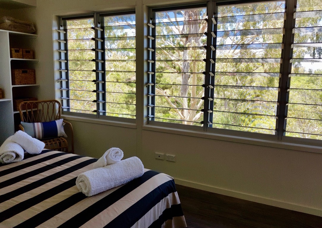 完全筛选，光线充足，微风拂面 