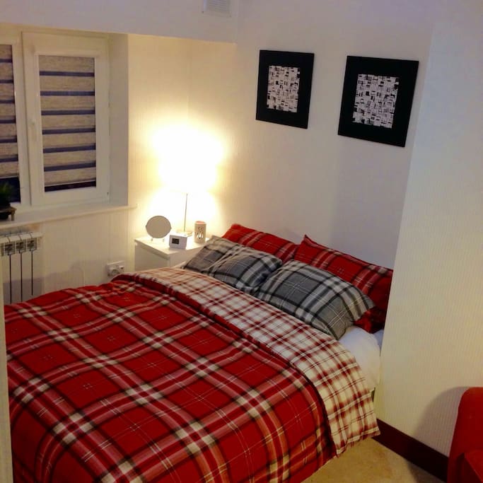 guest bedroom double bed